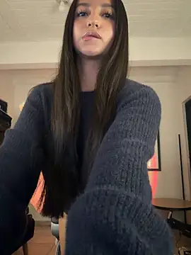 aly golden  online show from June 14, 7:21 am