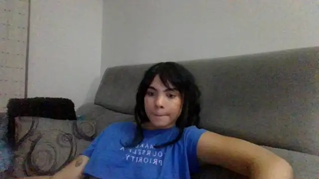 Kiri Cutee online show from December 20, 8:49 am