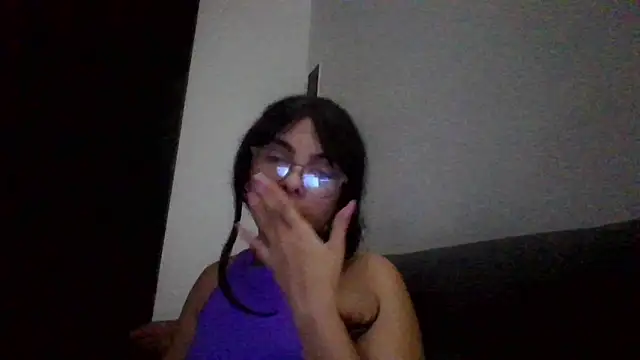 Kiri Cutee online show from January 31, 6:24 am