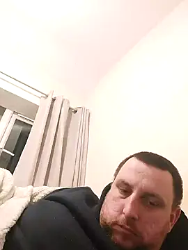 HE-M123 online show from December 3, 4:50 pm