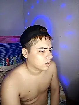 Snapshot of CARKIS-69 chatting on December 10, 10:26 pm CARKIS-69 online show from December 10, 10:26 pm