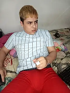 Snapshot of CARKIS-69 chatting on December 18, 8:25 pm CARKIS-69 online show from December 18, 8:25 pm