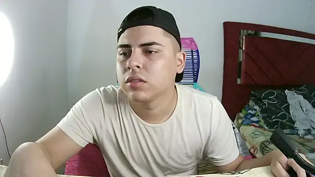 Snapshot of CARKIS-69 chatting on January 24, 9:37 pm CARKIS-69 online show from January 24, 9:37 pm