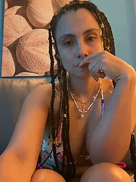 MafeeRoss online show from April 10, 1:27 pm