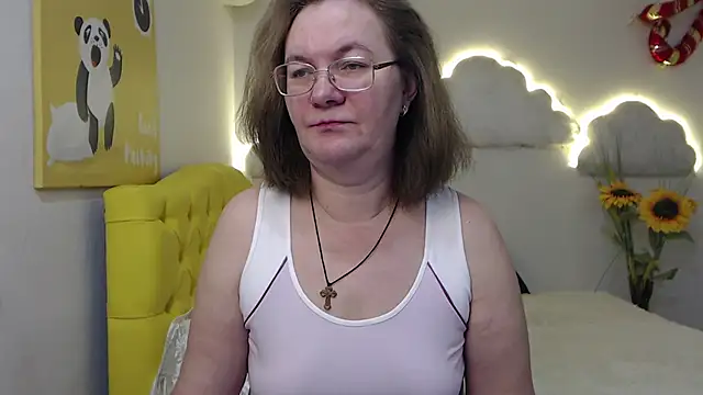 HolyMilfa online show from February 7, 7:29 am