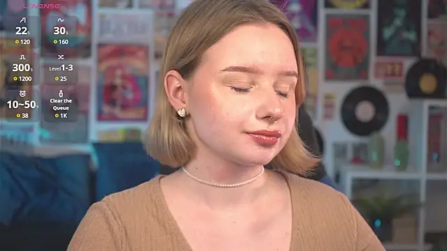 AdeleLoomis online show from March 14, 5:38 am