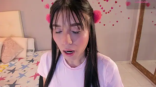 Snapshot of Maia_W10 chatting on March 3, 12:22 pm Maia W10 online show from March 3, 12:22 pm