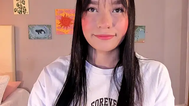 Snapshot of Maia_W10 chatting on April 10, 12:21 pm Maia W10 online show from April 10, 12:21 pm