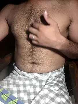 Snapshot of Hot_boy_Rudra chatting on June 24, 3:33 pm Hot boy Rudra online show from June 24, 3:33 pm