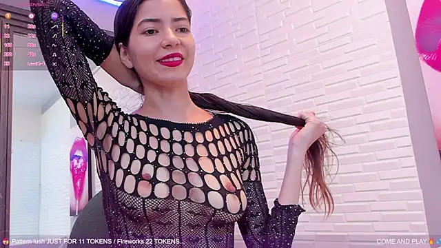 Snapshot of sweetieandjuicyy chatting on March 13, 3:17 pm sweetieandjuicyy online show from March 13, 3:17 pm