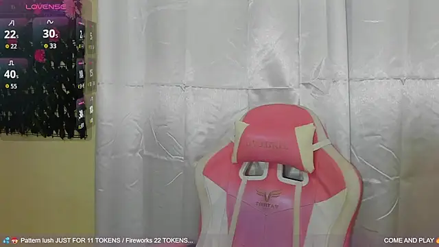 Snapshot of sweetieandjuicyy chatting on October 27, 1:04 pm sweetieandjuicyy online show from October 27, 1:04 pm