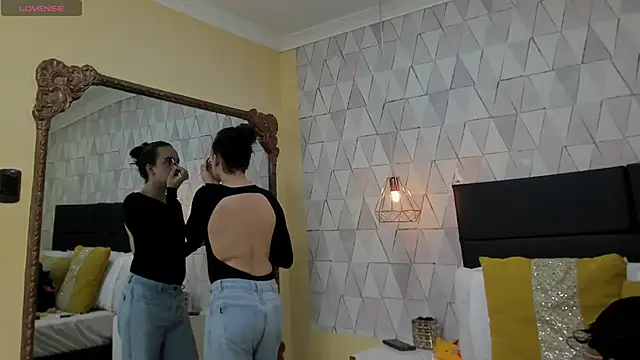 JustinePerry online show from October 18, 3:42 am