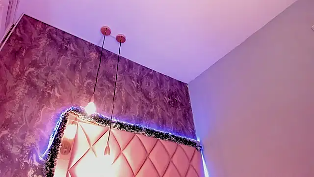 megan 100 online show from December 13, 7:21 pm