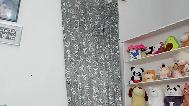 megan 100 online show from February 10, 4:33 pm