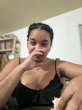 Lucy wilson5 online show from December 3, 1:13 am