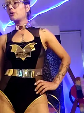 Snapshot of 911Calling chatting on October 31, 10:00 pm 911Calling online show from October 31, 10:00 pm