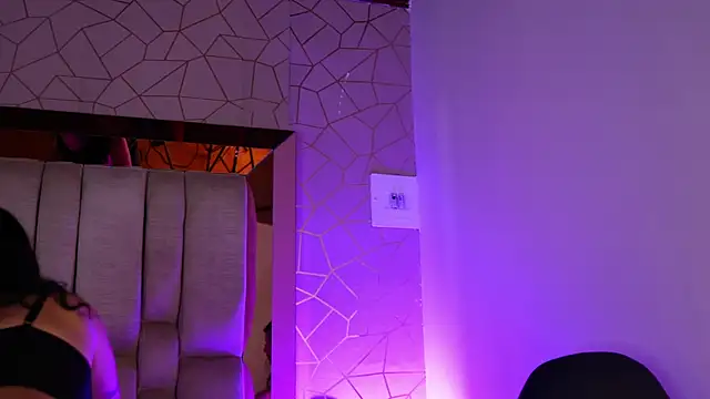 Luu Princess online show from April 14, 7:53 pm