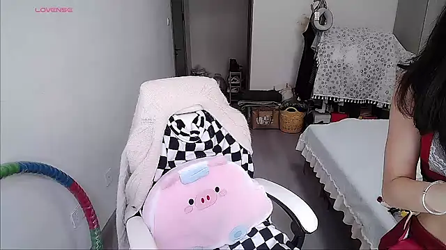 Snapshot of CN-Doudou chatting on April 8, 3:50 am CN-Doudou online show from April 8, 3:50 am