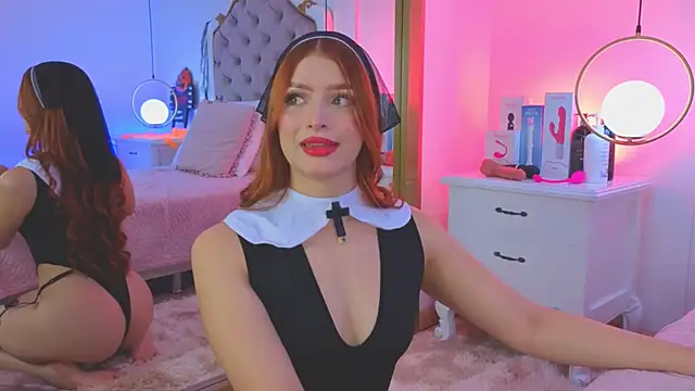 Snapshot of _ambar_Adamss chatting on October 31, 11:33 am ambar Adamss online show from October 31, 11:33 am