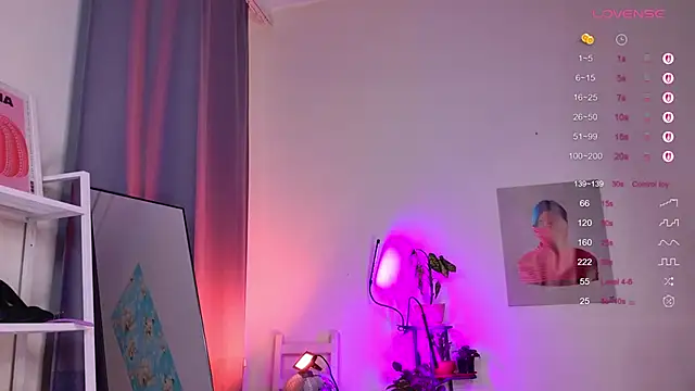 MyLou  online show from December 19, 3:19 pm