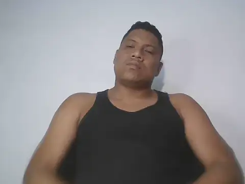 latinblack01 online show from October 28, 2:09 pm