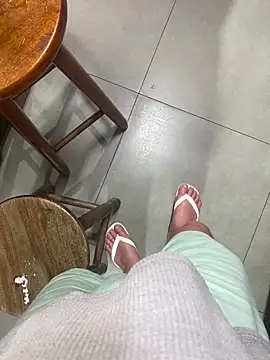 Hjsjsjsjjd online show from February 1, 7:01 pm