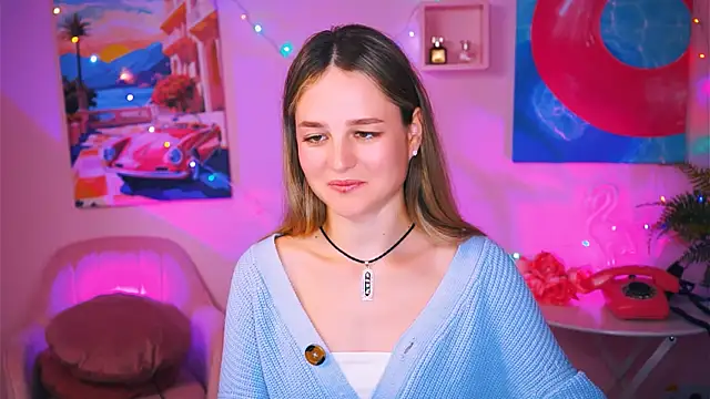 DeboraLarson online show from December 11, 6:58 am