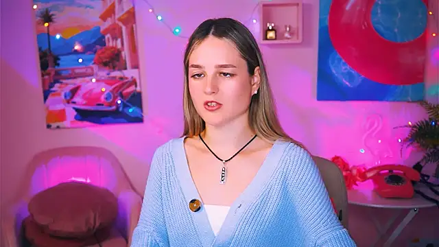 DeboraLarson online show from December 11, 10:03 am