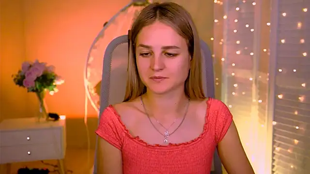 DeboraLarson online show from July 19, 3:43 am