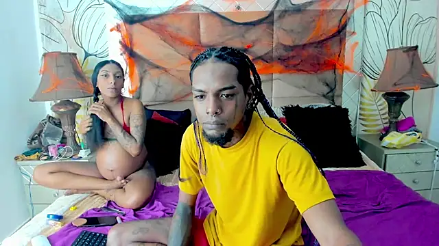 bigblackhotx1 online show from October 23, 7:40 am