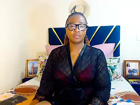 Snapshot of veronica1xxx chatting on November 17, 7:52 pm veronica1xxx online show from November 17, 7:52 pm