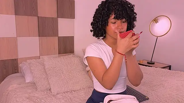 Snapshot of Adele_Carter_ chatting on November 26, 12:39 pm Adele Carter online show from November 26, 12:39 pm