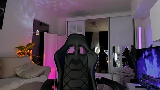 Snapshot of Ivy_belle chatting on November 27, 5:42 am Ivy belle online show from November 27, 5:42 am