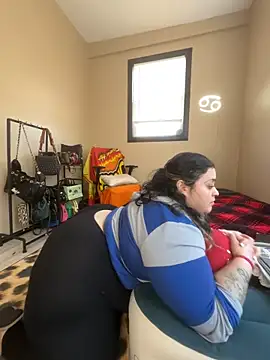 tillymarie34 online show from March 9, 5:50 pm