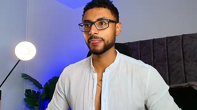 LiamGarcia1 online show from October 16, 1:01 pm