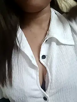 Snapshot of Sajel_000 chatting on December 18, 11:40 pm Sajel 000 online show from December 18, 11:40 pm