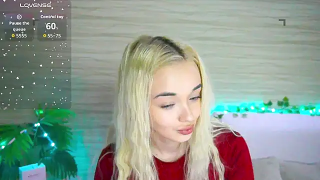 Snapshot of Ashley_S chatting on October 23, 10:08 pm Ashley S online show from October 23, 10:08 pm