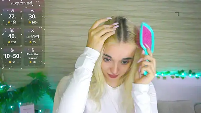 Snapshot of Ashley_S chatting on November 1, 11:07 pm Ashley S online show from November 1, 11:07 pm