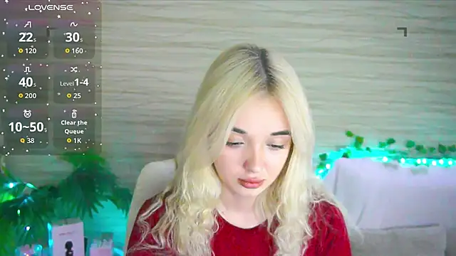 Snapshot of Ashley_S chatting on November 2, 11:07 pm Ashley S online show from November 2, 11:07 pm