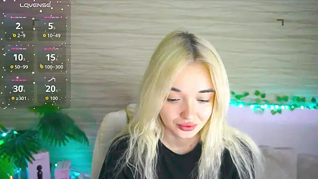 Snapshot of Ashley_S chatting on November 4, 11:04 pm Ashley S online show from November 4, 11:04 pm