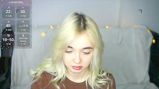 Snapshot of Ashley_S chatting on November 19, 11:05 pm Ashley S online show from November 19, 11:05 pm