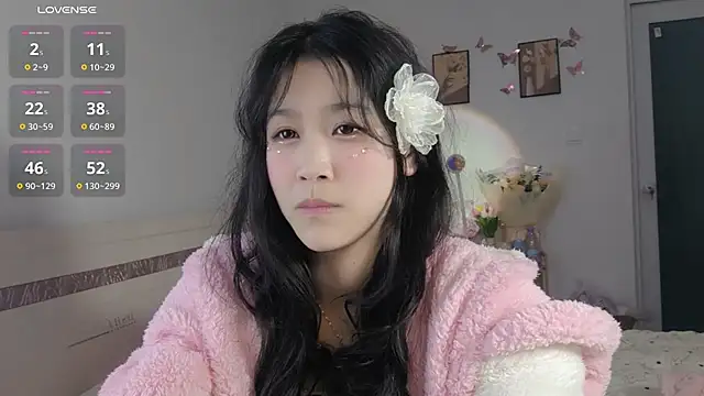 Snapshot of Luminous163 chatting on February 20, 12:57 pm Luminous163 online show from February 20, 12:57 pm