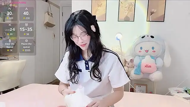 Snapshot of Luminous163 chatting on September 24, 1:14 pm Luminous163 online show from September 24, 1:14 pm