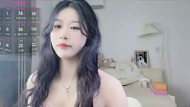 Snapshot of Luminous163 chatting on October 18, 9:54 am Luminous163 online show from October 18, 9:54 am