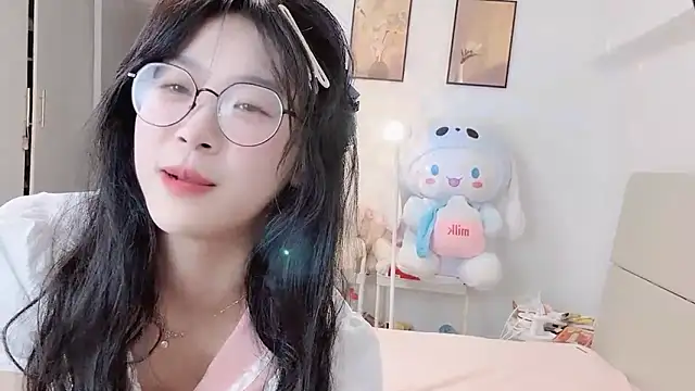 Snapshot of Luminous163 chatting on November 7, 1:22 pm Luminous163 online show from November 7, 1:22 pm