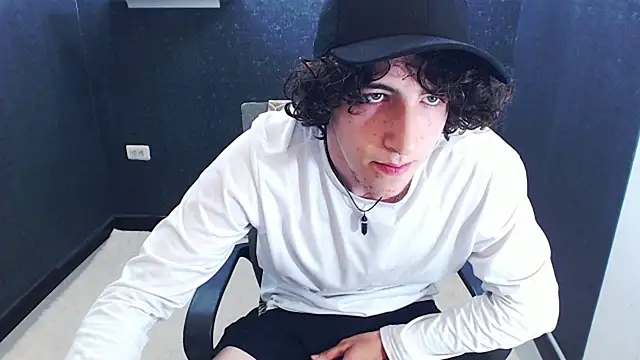 Kerverr  online show from January 10, 11:20 pm