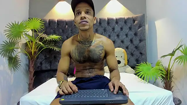 Salomon koude online show from May 30, 2:25 pm
