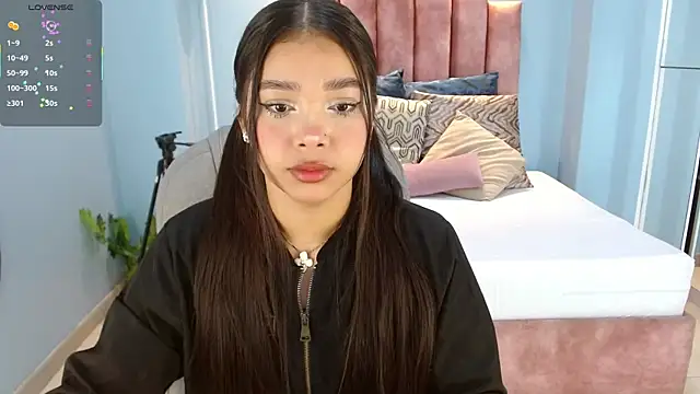 Snapshot of sussy_leon chatting on July 24, 11:30 am sussy leon online show from July 24, 11:30 am