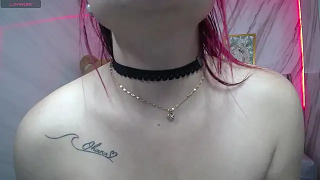 Snapshot of _Ambar72_b chatting on February 20, 4:03 pm Ambar72 b online show from February 20, 4:03 pm
