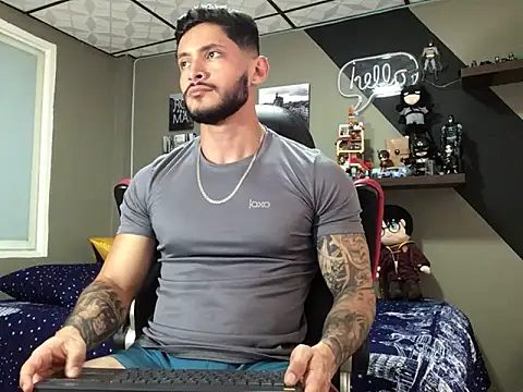 marcel crawford96 online show from December 11, 3:58 pm